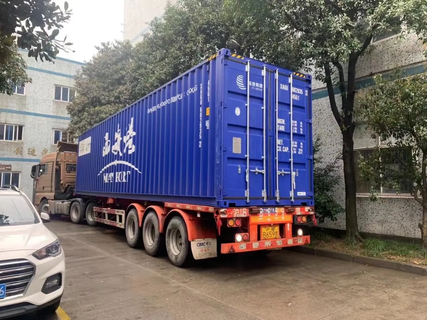 Kontenitur wieħed ta '40ft ta' Magni tal-Vending tal-Maskri Esportati lejn l-...